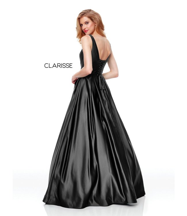 3741 Robe coupe en A et décolleté