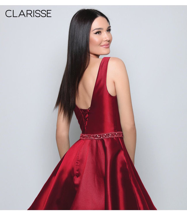 7019 Robe en A décolleté