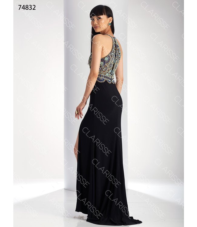 74832 Robe ajustée avec pierres