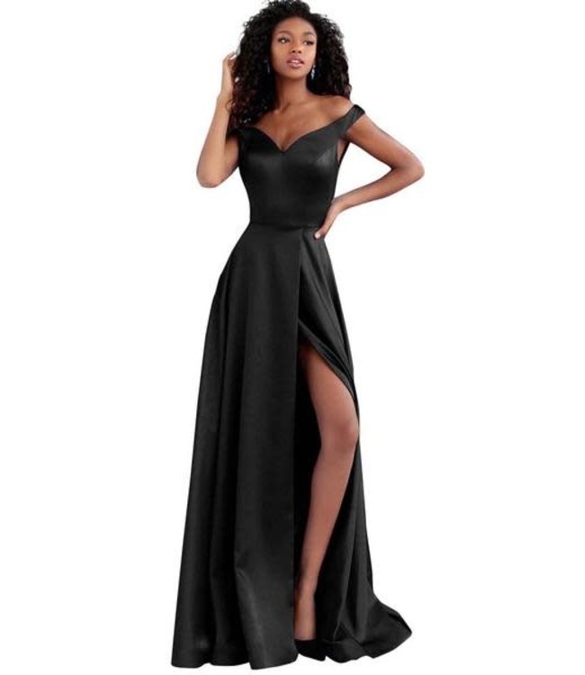 67752 Robe coupe en A en satin à col en coeur