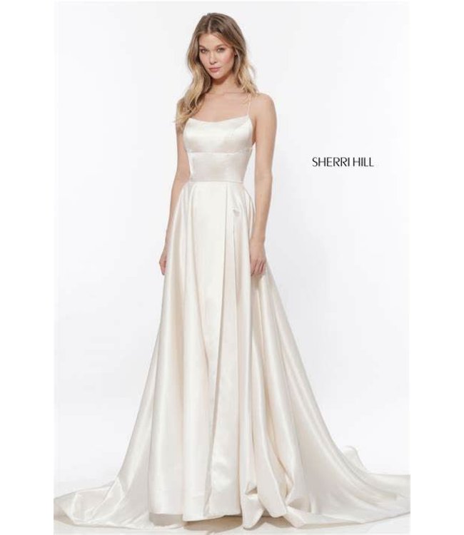 52095 Nude Satin avec dos lacé
