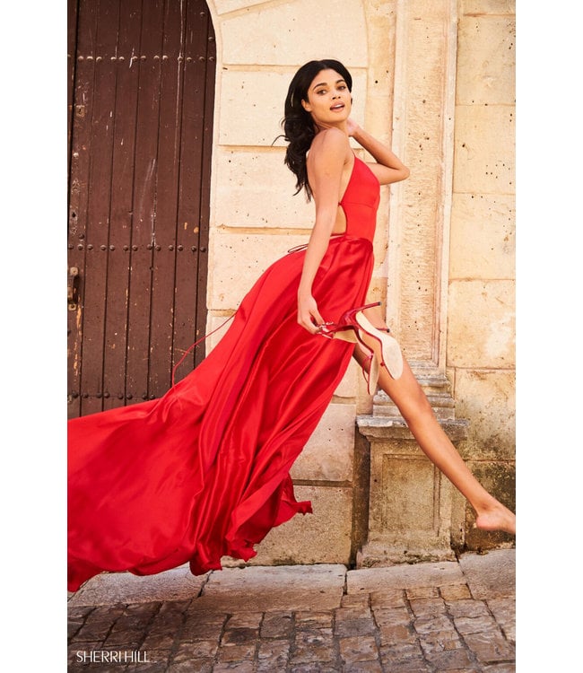 51631 Robe rouge en satin