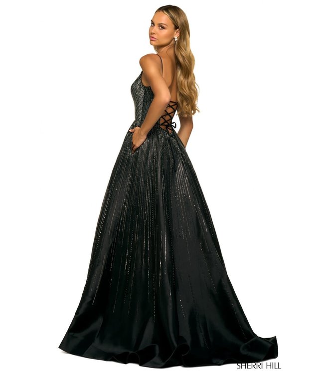 55505 Robe Noire Brillante en A