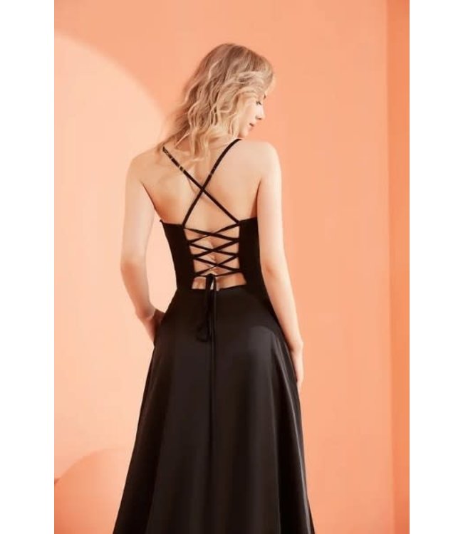 J22055 Robe De Satin Noire