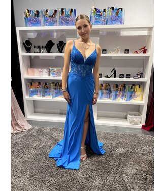 A8015 Robe Ajustée Corset Royal