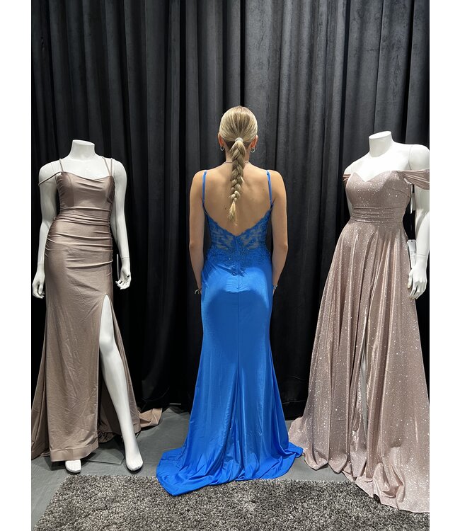 A8015 Robe Ajustée Corset Royal