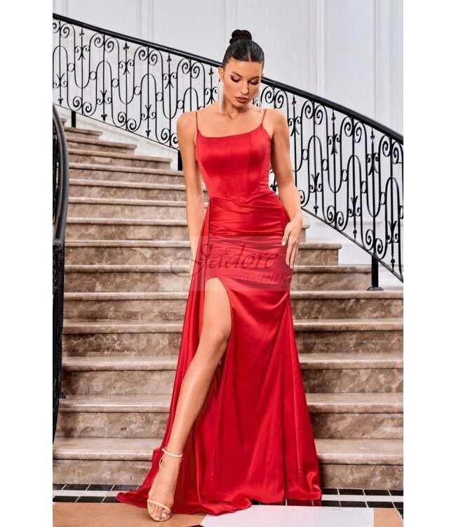 J24036 Robe Satin Avec Fente Rouge