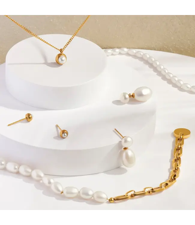 Mia Reina Pearl Pendant Earrings