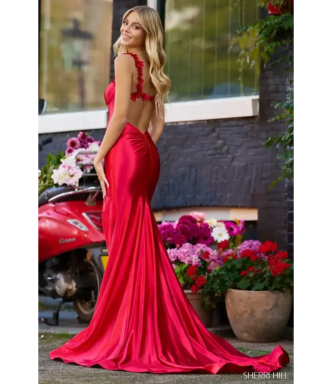 56203 Robe Satinée Ajustée Noire