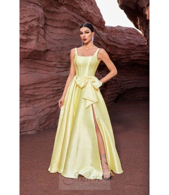 J27031 Robe princesse avec boucle Jaune