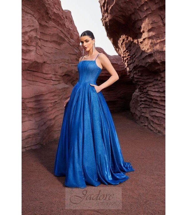 J27044 Robe scintillante en A Royal