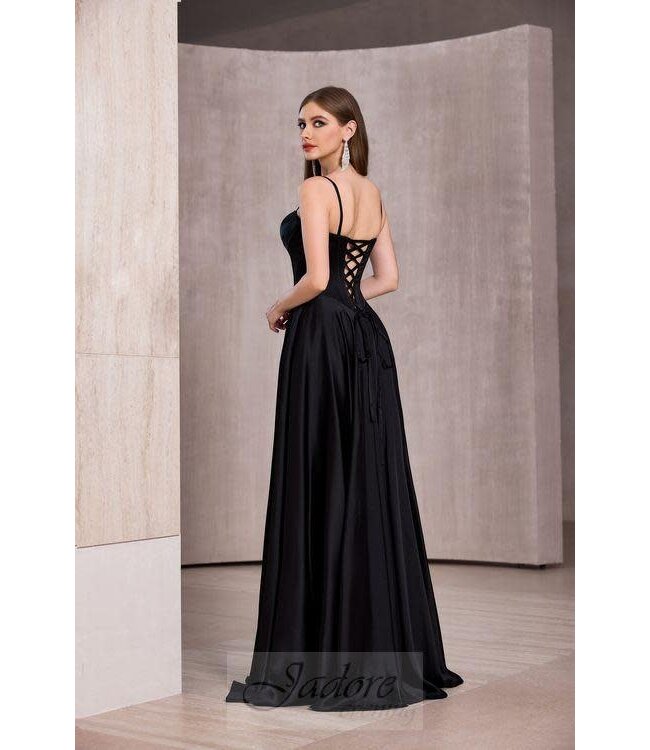 J28008 Robe Fluide En Satin Noire