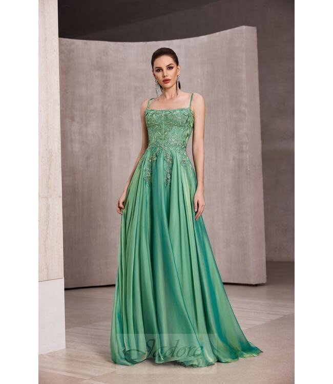 J28038 Robe Fluide En Chiffon Vert Pâle