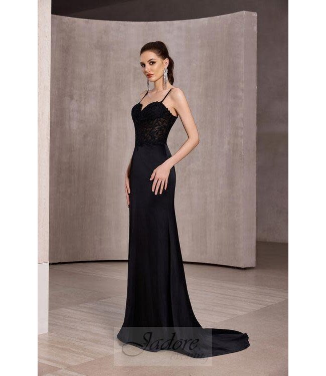 J28045 Robe En Satin Noire