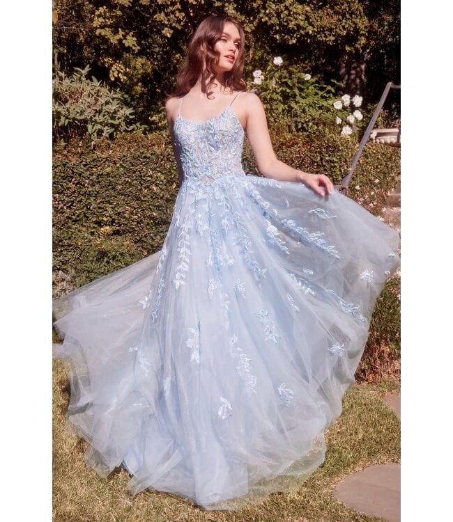 A1437 Robe Fluide Brodée Bleu Pâle