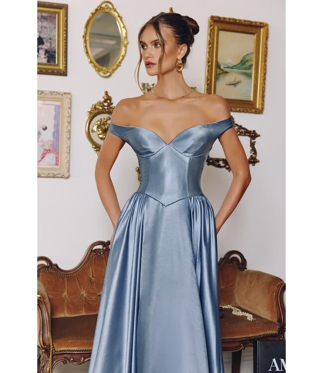 10128 Robe Satinée Offshoulder Bleu Pâle