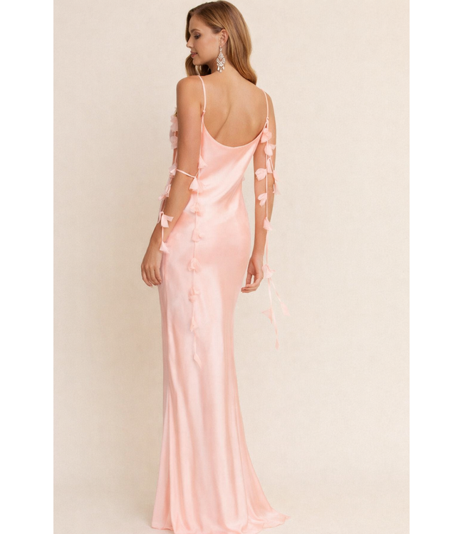 9342 Robe Maxi Satinée Pêche