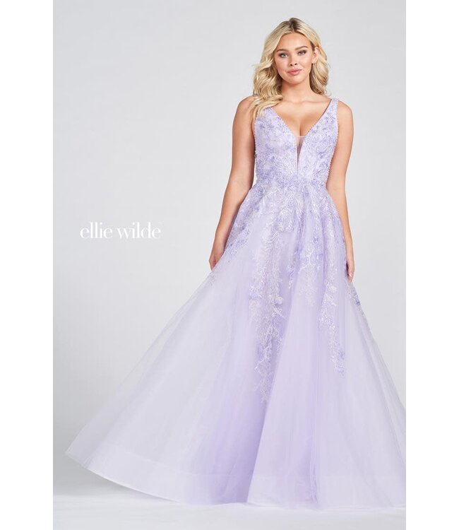 122081 Lavender décolleté et coupe en A