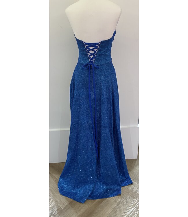 107 Robe Princesse Col Droit Royal