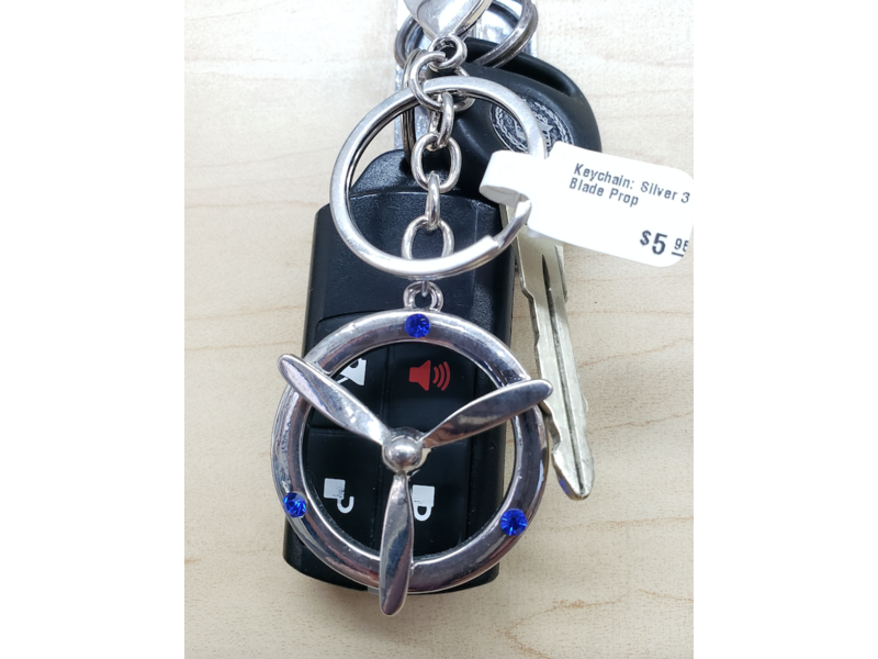 Keychain: Silver 3 Blade Prop