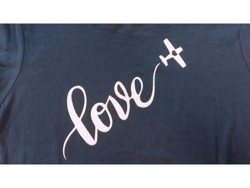 T-Shirt: Sky Written Love