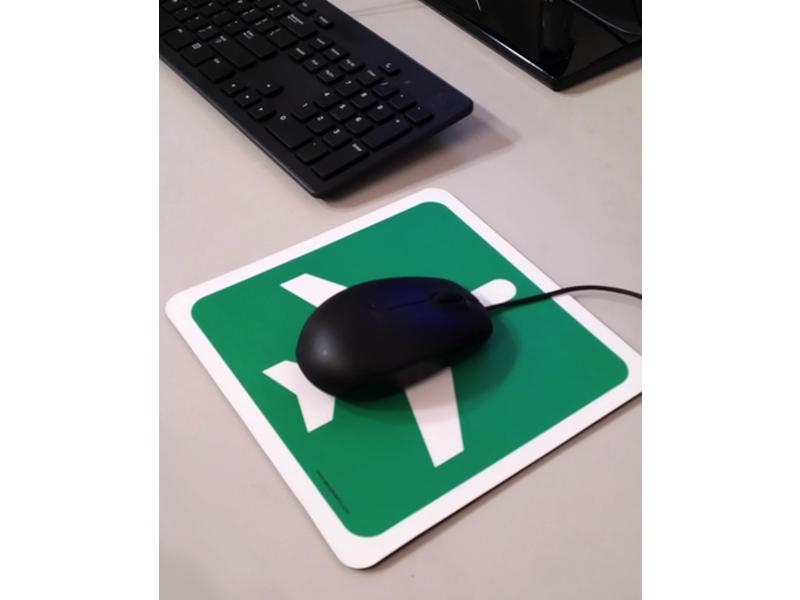 Mouse Pad Airport Ahead