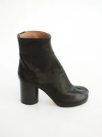 Maison Margiela Women's Tabi H80 Boots in Black