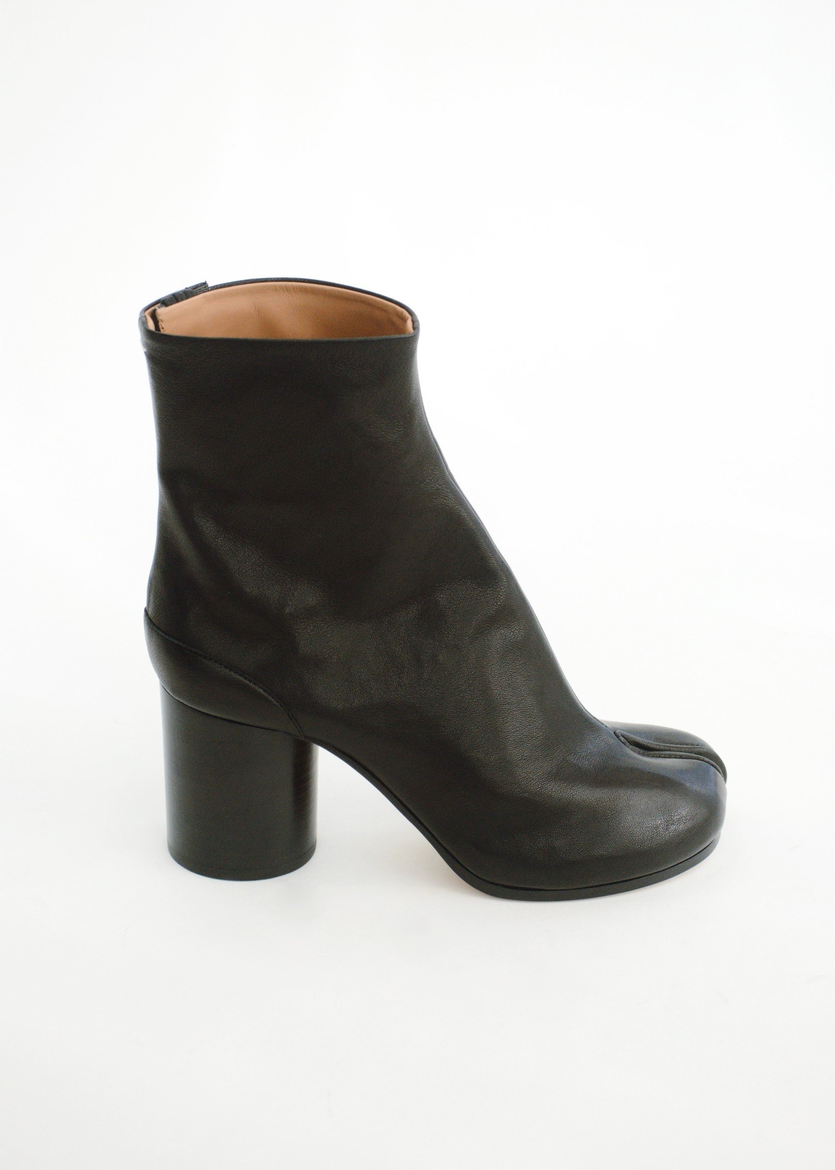 Margiela tabi sales boots black