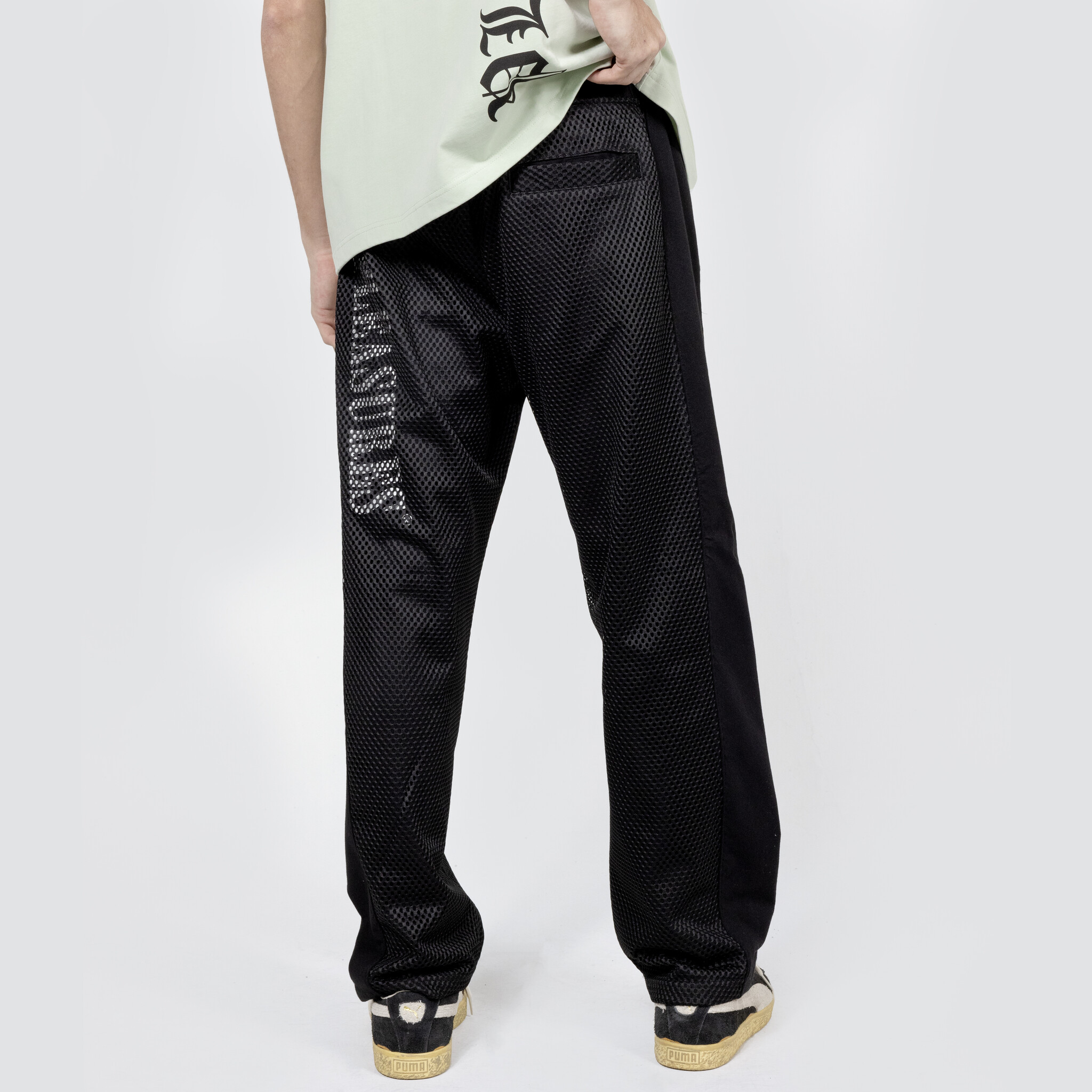 PLEASURES Chicago Track Pant in Black