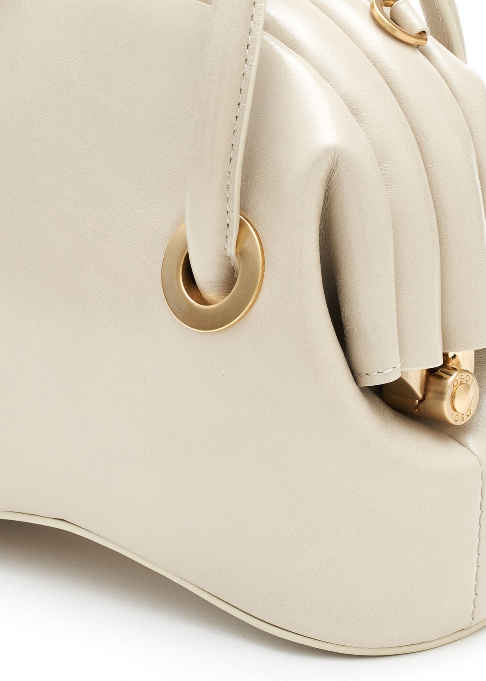 Chloe Faye Small Shoulder Bag, Women's Fashion, Bags & Wallets, Shoulder  Bags on Carousell