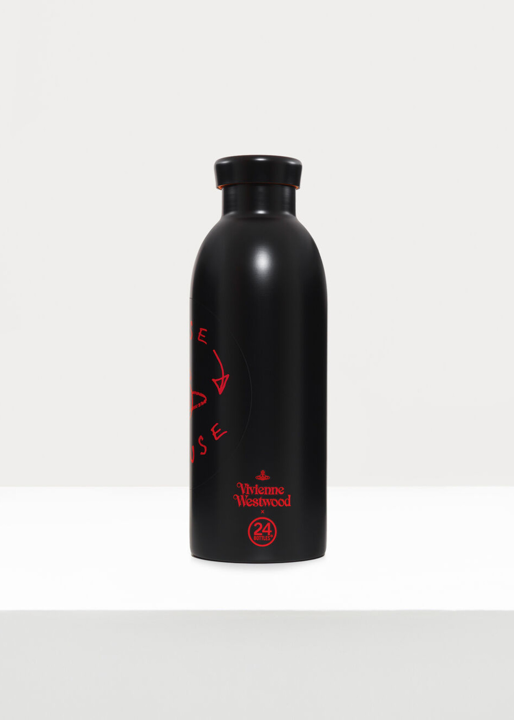 https://cdn.shoplightspeed.com/shops/615307/files/58984908/1652x2313x1/vivienne-westwood-reusable-water-bottle-in-black.jpg