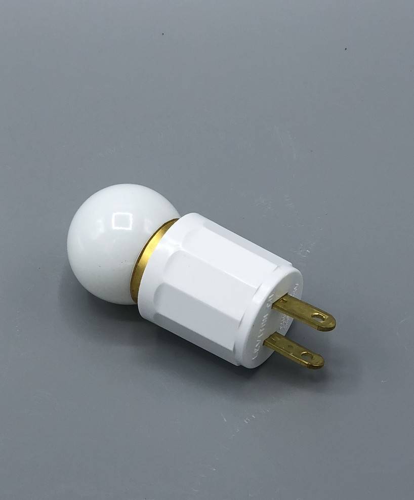 plug in light fixture for bathroom
