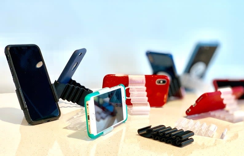 MAKE IT BY MARKO PHONE CLIP BLACK