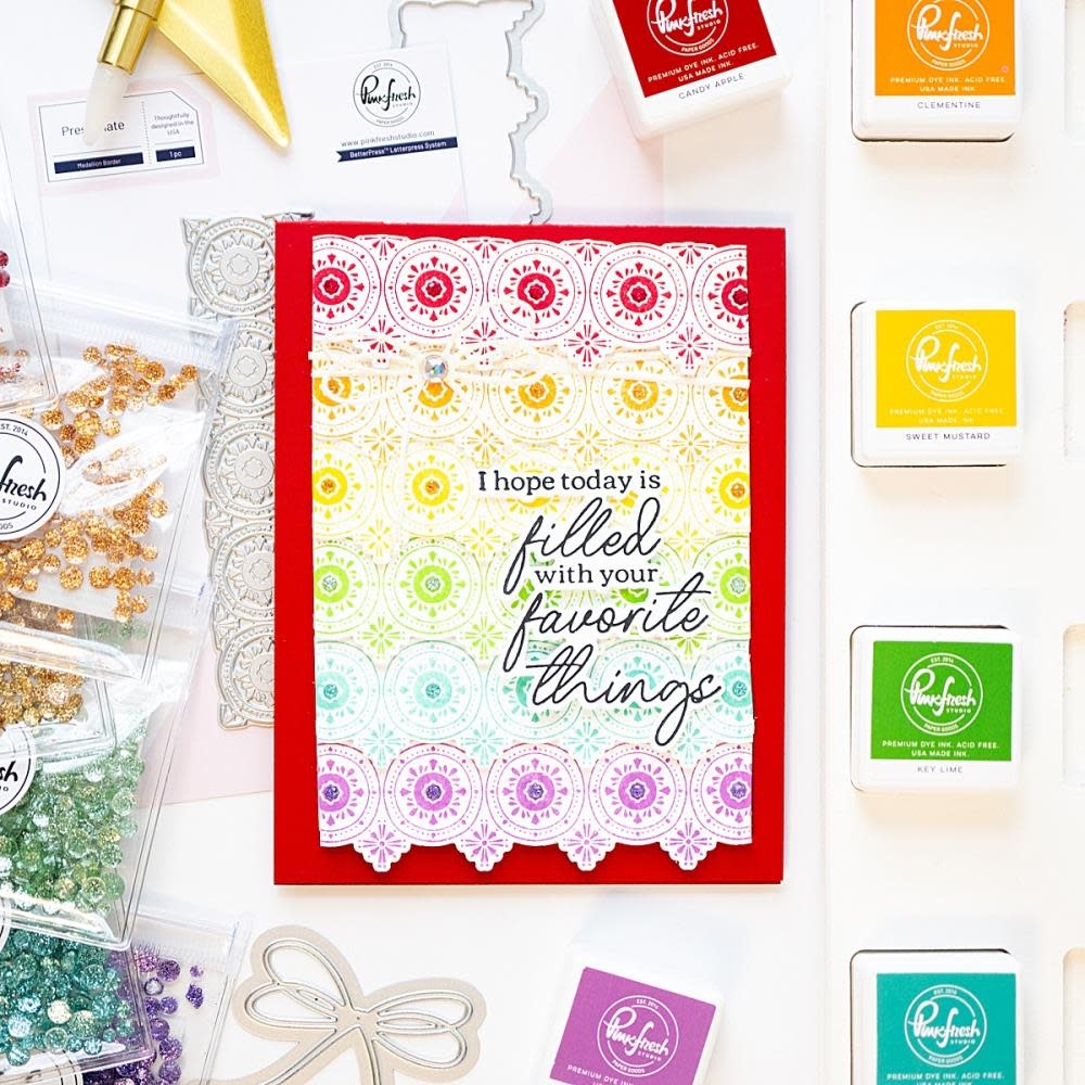 PINKFRESH PINKFRESH STUDIO MEDALION BORDER DIE SET