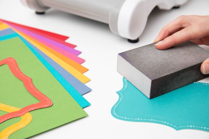 SIZZIX SIZZIX SURFACEZ ASSORTED COLORS JEWEL COLLECTION REVEALZ SANDABLE A4 CARDSTOCK 40 SHEETS