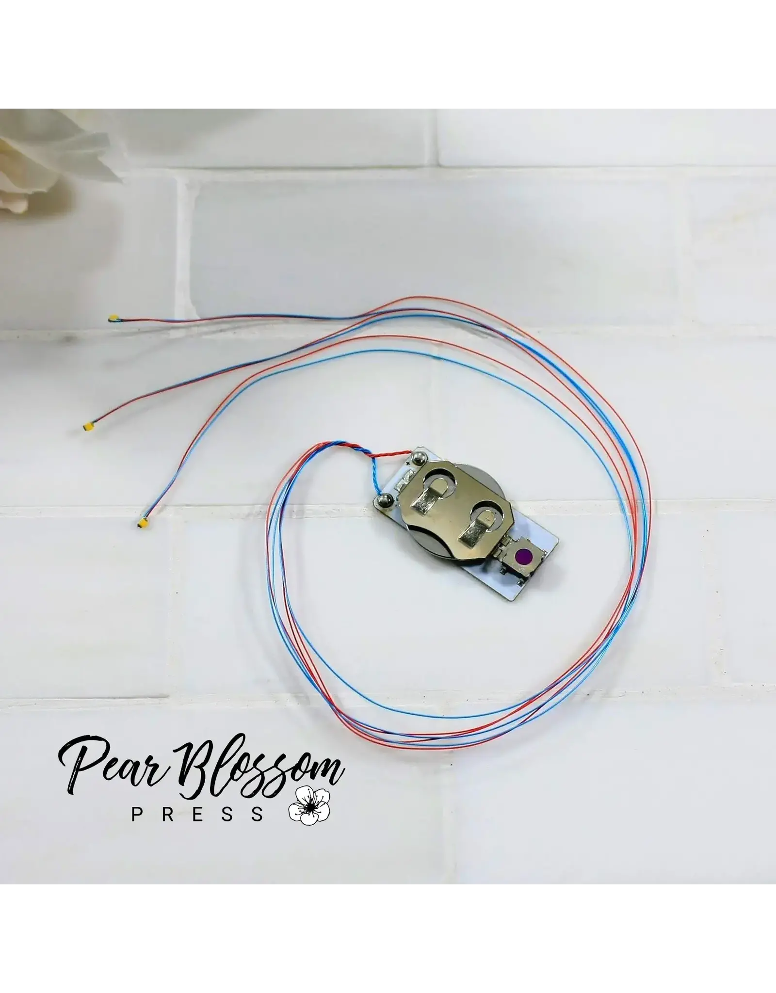 PEAR BLOSSOM PRESS PEAR BLOSSOM PRESS EZ-LIGHT ALL-IN-ONE 3 LIGHTS 2/PK