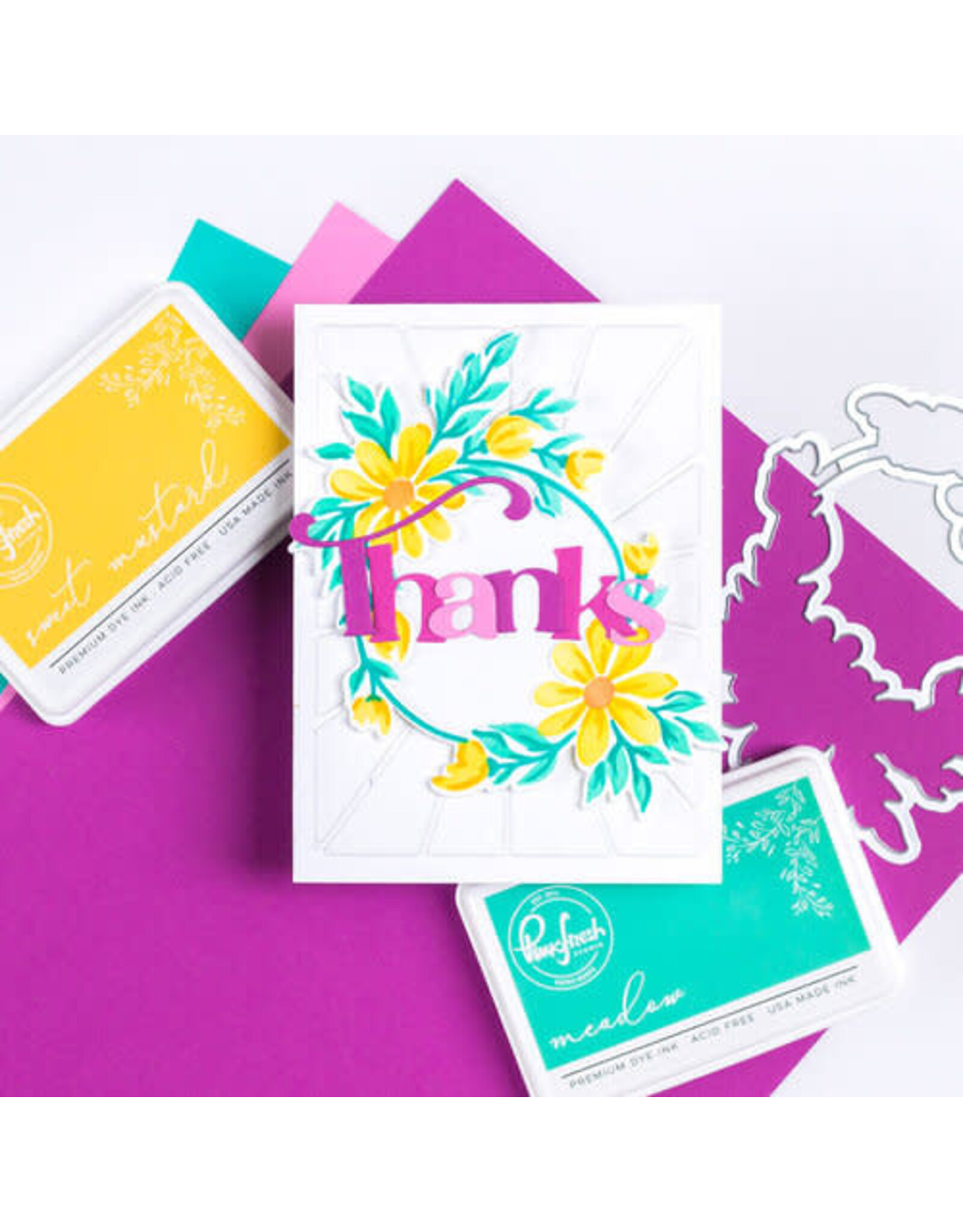 PINKFRESH PINKFRESH STUDIO DAISY WREATH 4.25x5.25 STENCIL SET OF 5