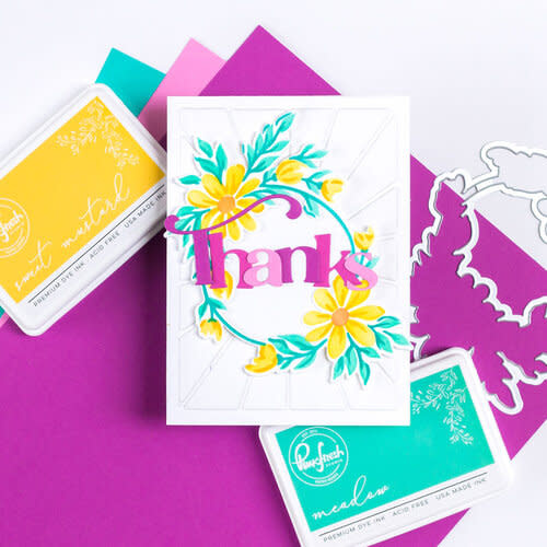 PINKFRESH PINKFRESH STUDIO DAISY WREATH 4.25x5.25 STENCIL SET OF 5