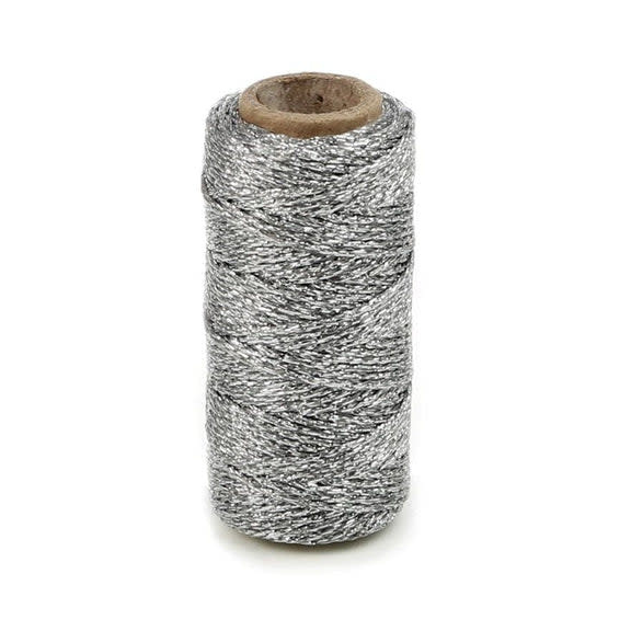 VIVANT FLASHY SILVER METALLIC CORD 27.34 yrds