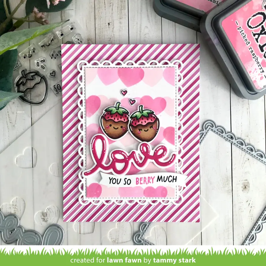 LAWN FAWN LAWN FAWN LAYERED HEARTS BACKGROUND 6x6  STENCIL SET 3/PK