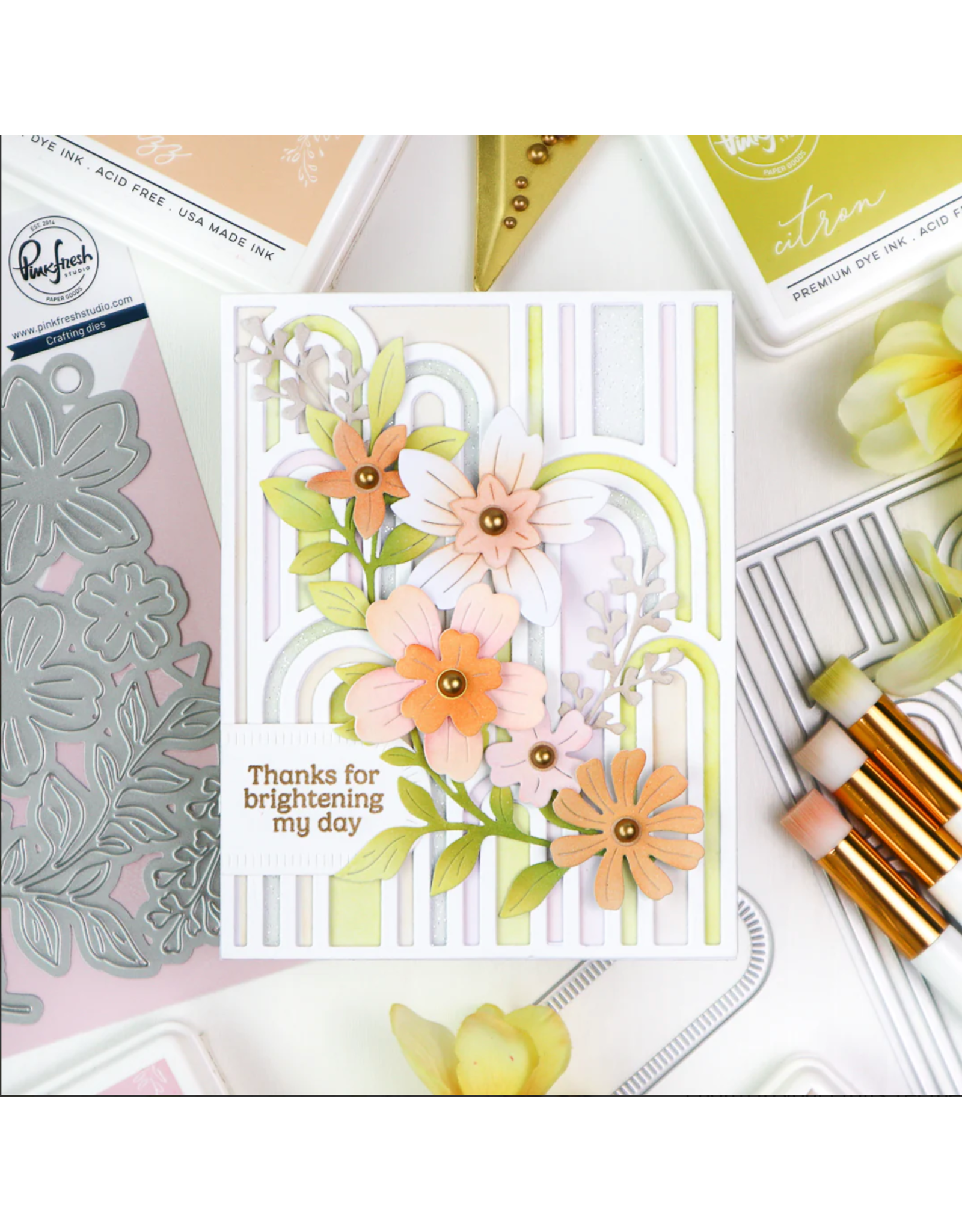 PINKFRESH PINKFRESH STUDIO ELEVATED RAINBOWS COVERPLATE DIE