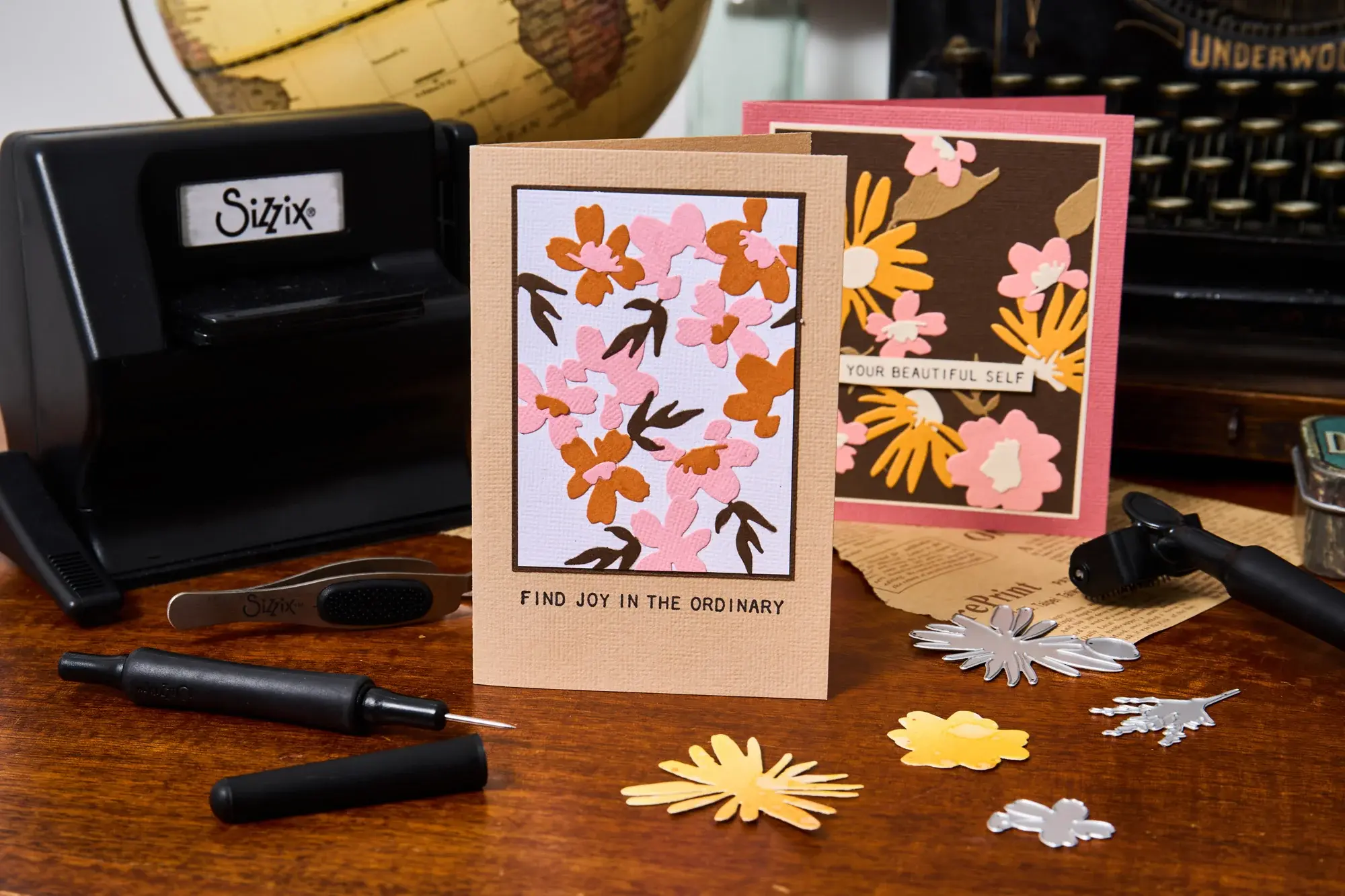 SIZZIX SIZZIX TIM HOLTZ VAULT SIDE-ORDER FLORISTRY THINLITS EMBOSSING FOLDER & DIE SET