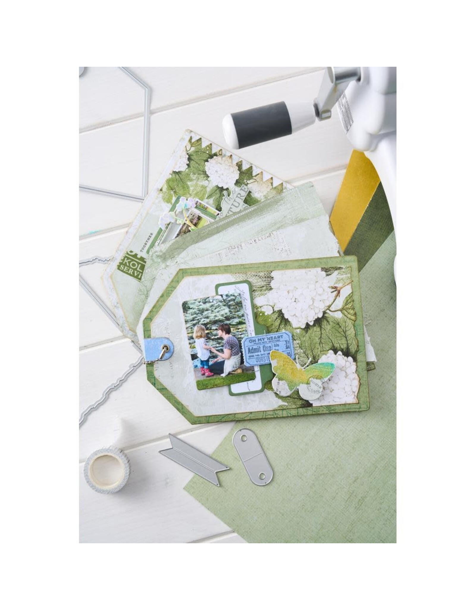 SIZZIX SIZZIX 49 AND MARKET THINLITS LARGE TAGS DIE SET