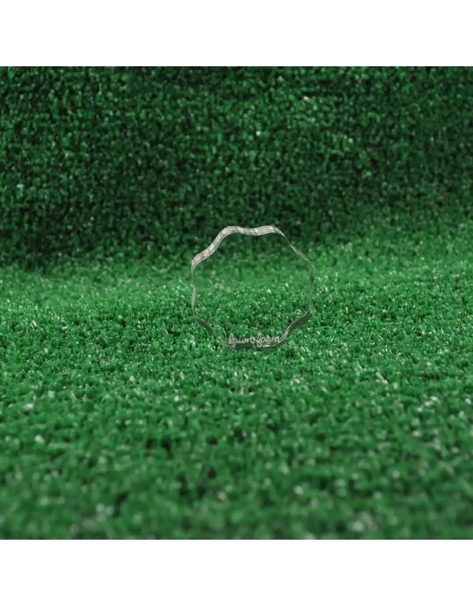 LAWN FAWN LAWN FAWN ACRYLIC BLOCK 1.75" ROUND WITH GRIP