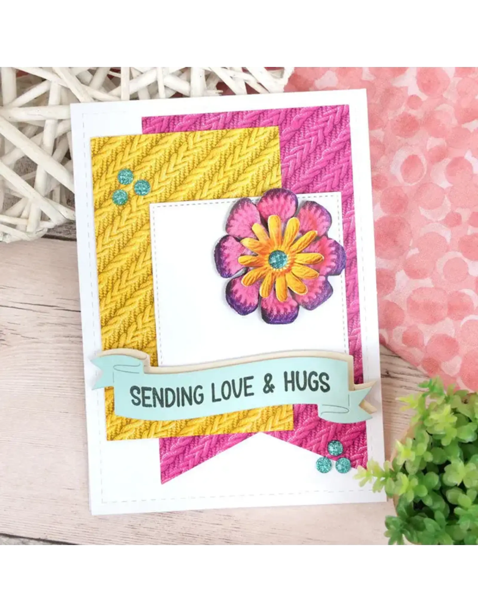 HUNKYDORY CRAFTS LTD. HUNKYDORY STITCHED EDGE TENT FOLD CARD BLANKS & ENVELOPES 10/PK