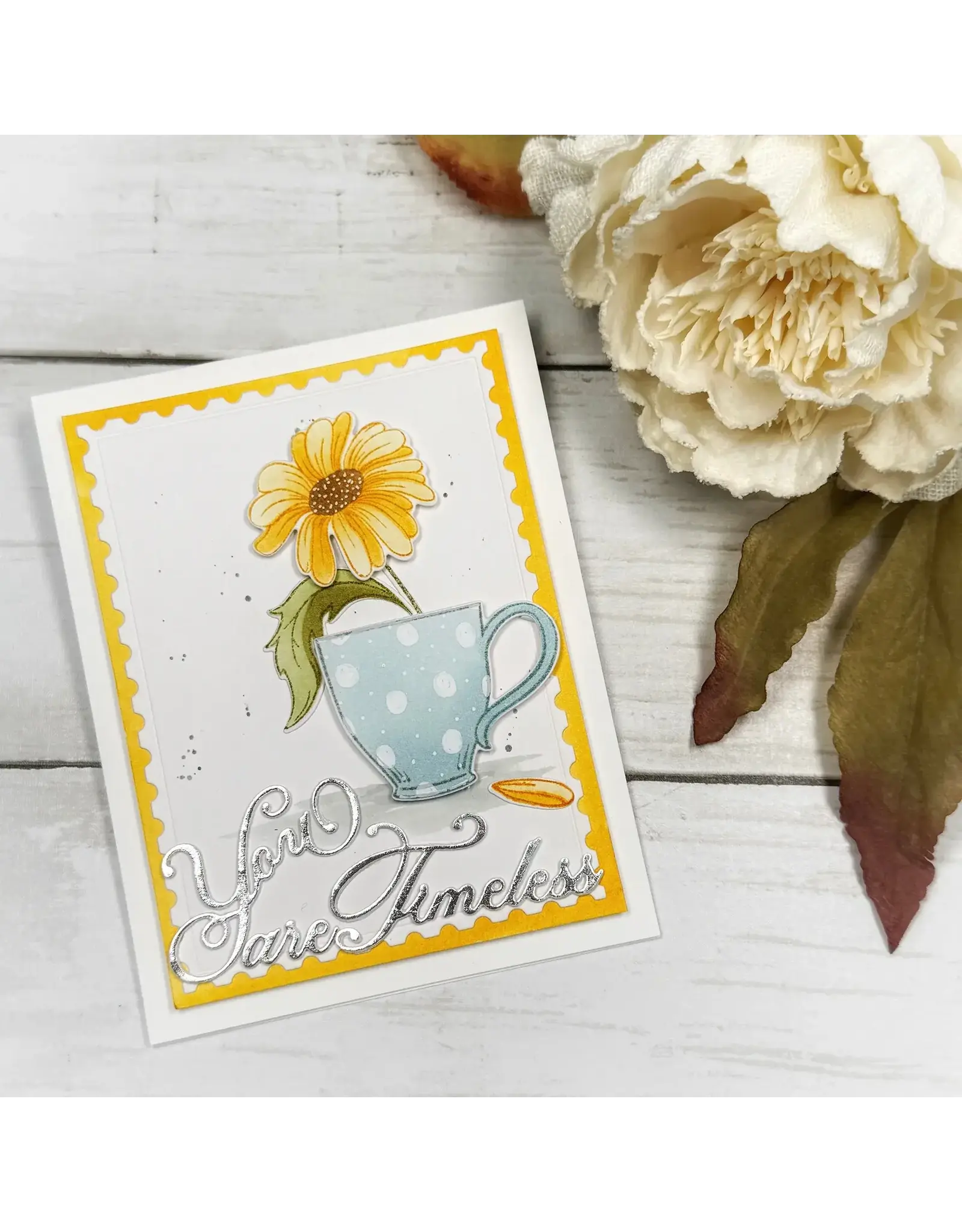 LDRS CREATIVE LDRS CREATIVE FRESH CUT DAISIES LAYERING STENCILS SET 2/PK