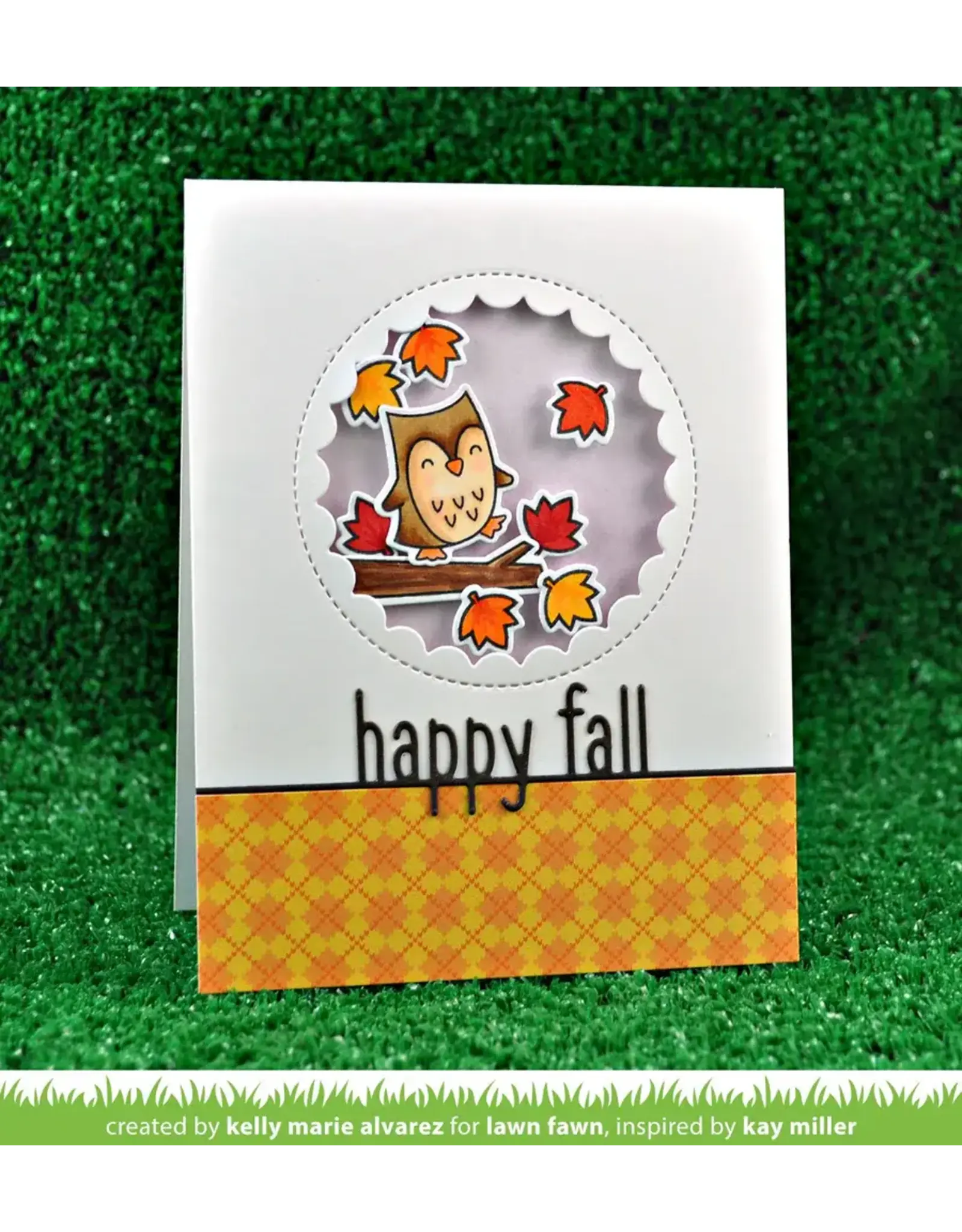 LAWN FAWN LAWN FAWN REVERSE STITCHED SCALLOPED CIRCLE WINDOWS DIE SET