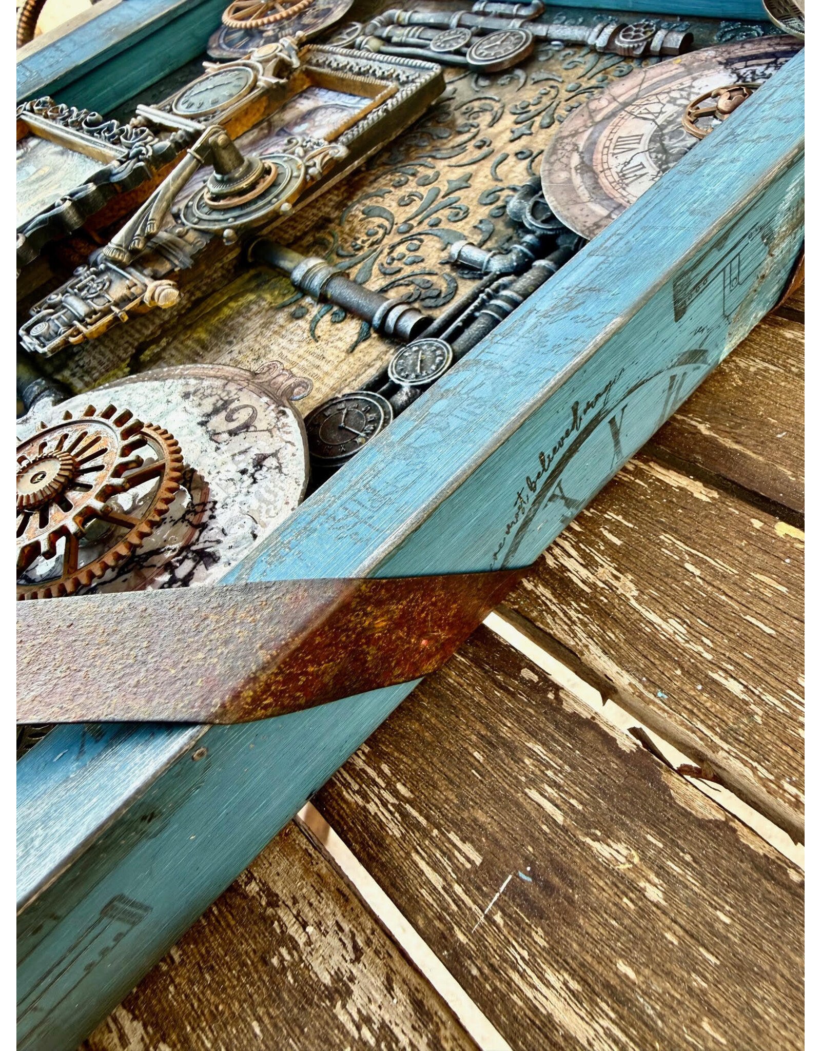 ANTONIS TZANIDAKIS SHADOW BOX LADY V'S WORKSHOP MAY 18 2026 10h-16h