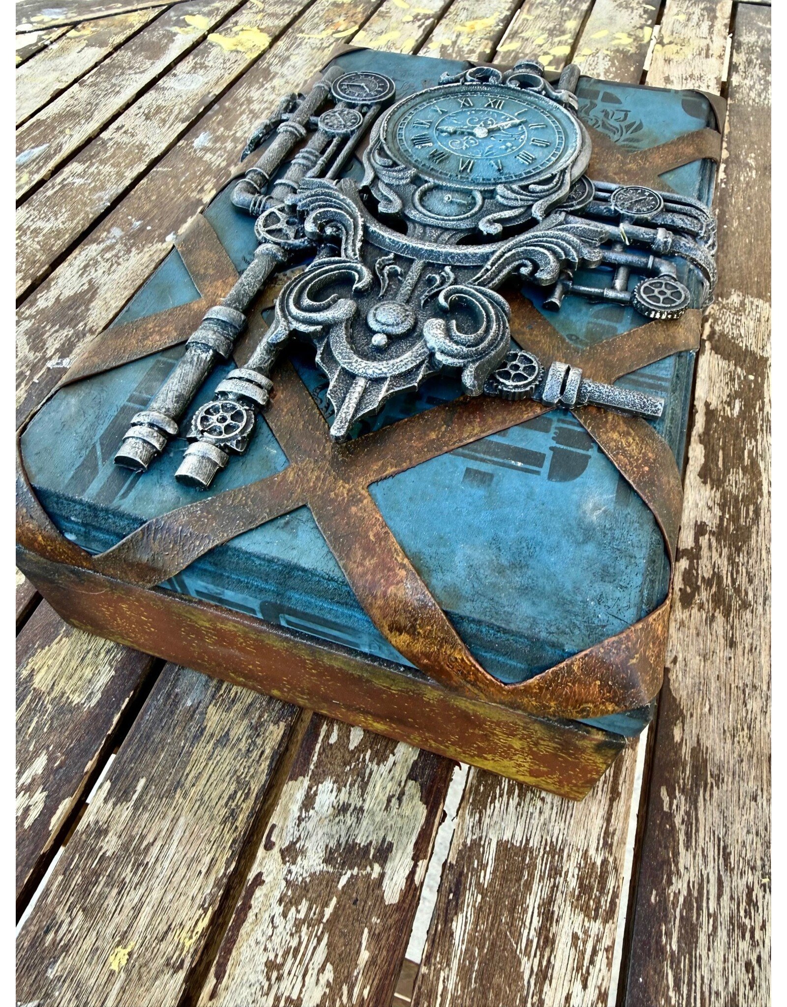 ANTONIS TZANIDAKIS STEAMPUNK BOX MAY 16 2026 9h30-15h30