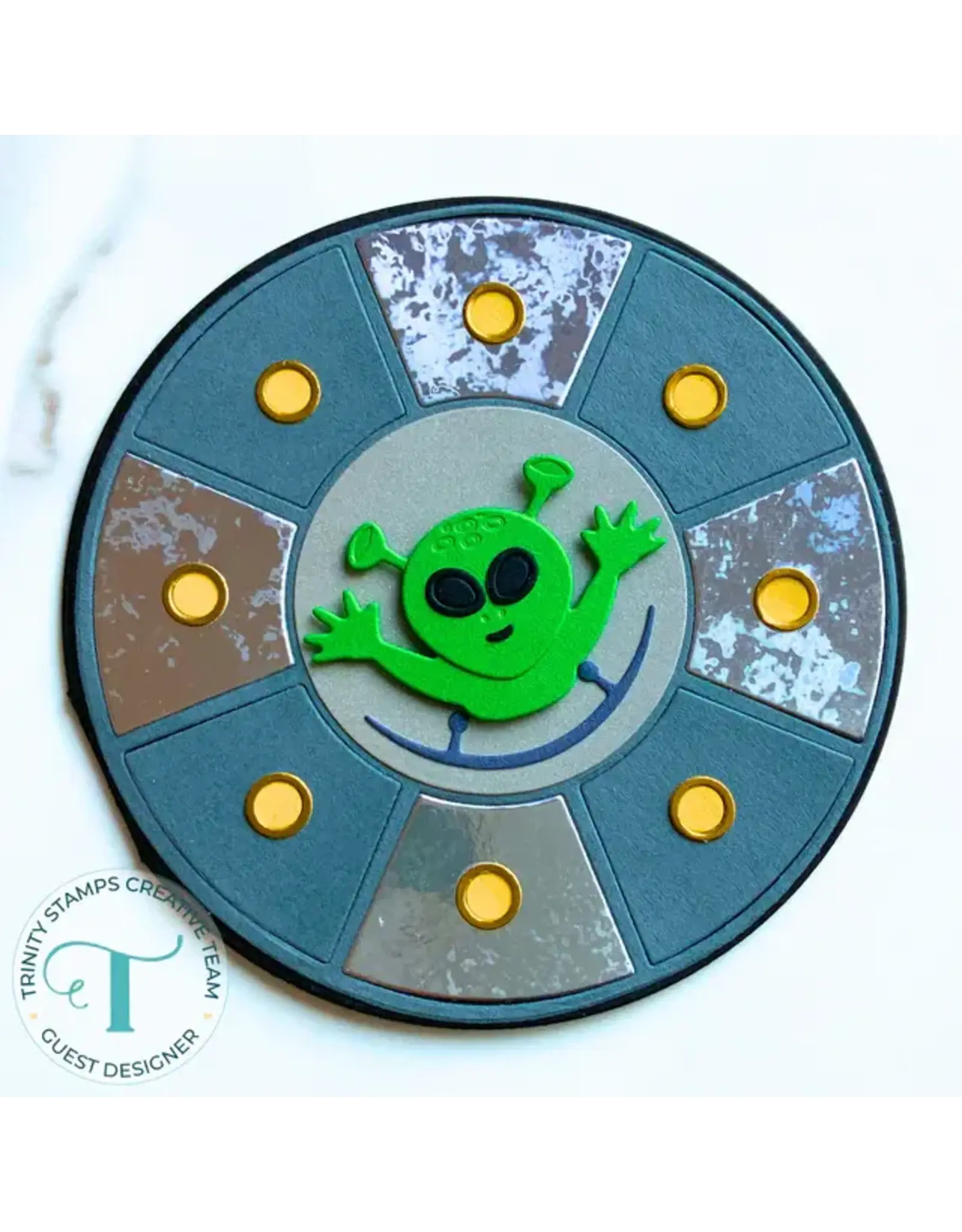TRINITY STAMPS TRINITY STAMPS CIRCLE-SHAPED CARD DIE SET
